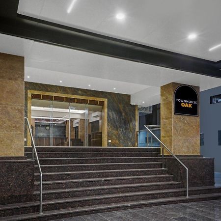 Clubhouse Hotel Raajpath Вадодара Екстериор снимка